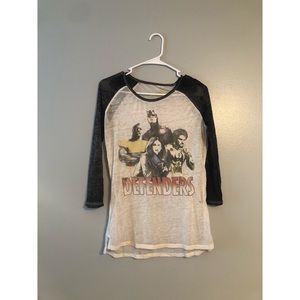 Defenders graphic elbow length tee